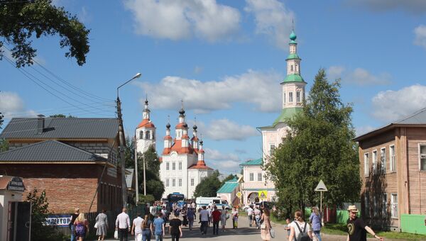 Центр города Тотьма. Архивное фото Центр города Тотьма. Архивное фото