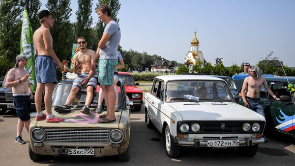 Участники Второго всероссийского фестиваля Жигулей Жи-Фест. 19 августа 2017 Участники Второго всероссийского фестиваля Жигулей Жи-Фест. 19 августа 2017