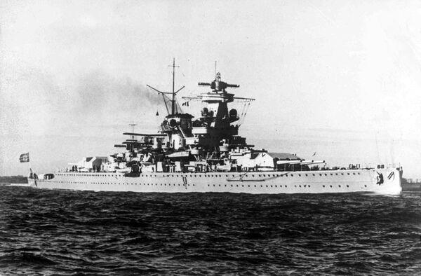 Тяжелый крейсер Admiral Scheer (Адмирал Шеер) Тяжелый крейсер Admiral Scheer (Адмирал Шеер)