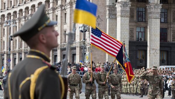 Военнослужащие стран НАТО на параде в честь Дня независимости в Киеве Военнослужащие стран НАТО на параде в честь Дня независимости в Киеве