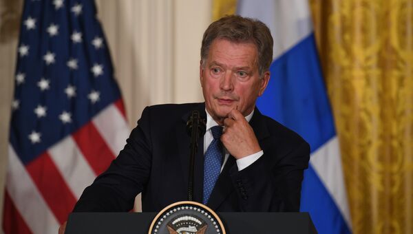 Президент Финляндии Саули Нийнистё во время совместной пресс-конференции с Дональдом Трампом. 28 августа 2017 Президент Финляндии Саули Нийнистё во время совместной пресс-конференции с Дональдом Трампом. 28 августа 2017