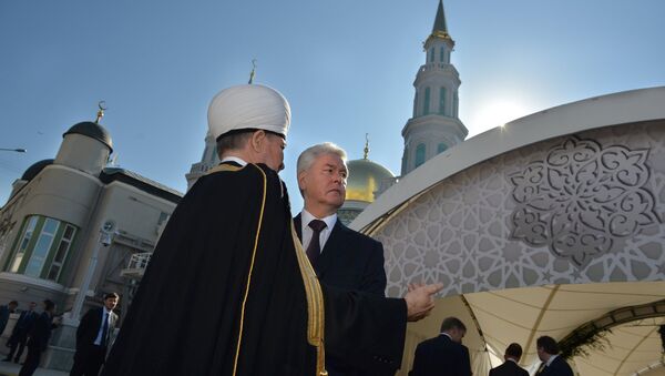 Открытие после реконструкции главной мечети Москвы. Архивное фото Открытие после реконструкции главной мечети Москвы. Архивное фото