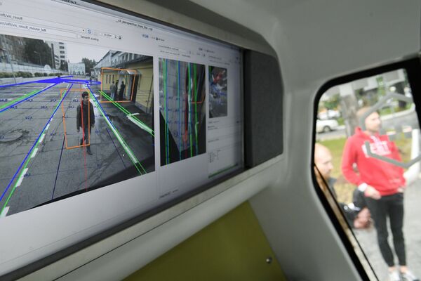Испытания первого в России беспилотного пассажирского автобуса MatrЁshka. 29 августа 2017 Испытания первого в России беспилотного пассажирского автобуса MatrЁshka. 29 августа 2017