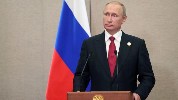 Президент РФ Владимир Путин во время пресс-конференции по итогам саммита лидеров БРИКС. 5 сентября 2017 Президент РФ Владимир Путин во время пресс-конференции по итогам саммита лидеров БРИКС. 5 сентября 2017