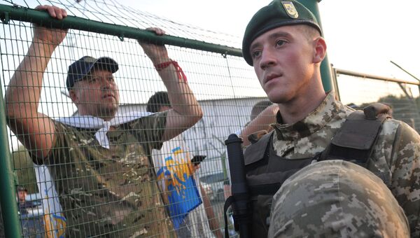 У пункта пропуска Шегени на украинско-польской границе, где собирается пересечь границу бывший президент Грузии, экс-губернатор Одесской области Михаил Саакашвили У пункта пропуска Шегени на украинско-польской границе, где собирается пересечь границу бывший президент Грузии, экс-губернатор Одесской области Михаил Саакашвили