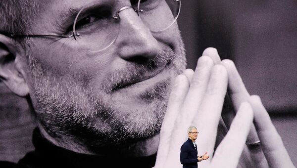 Генеральный директор Apple Тим Кук выступает на презентации новых продуктов в штаб-квартире Apple в Купертино Генеральный директор Apple Тим Кук выступает на презентации новых продуктов в штаб-квартире Apple в Купертино
