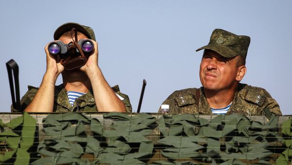 Военнослужащие вооруженных сил РФ. Архивное фото Военнослужащие вооруженных сил РФ. Архивное фото