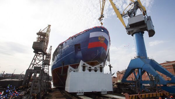 Церемония спуска на воду атомного ледокола Сибирь на Балтийском заводе в Санкт-Петербурге Церемония спуска на воду атомного ледокола Сибирь на Балтийском заводе в Санкт-Петербурге
