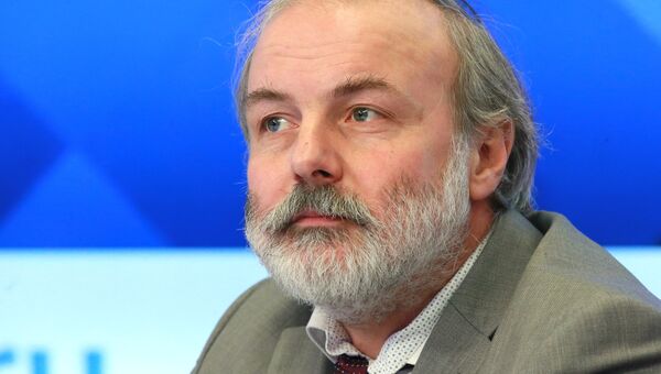 Директор Московского центра непрерывного математического образования Иван Ященко на пресс-конференции, в рамках которой представлены лучшие школы России 2017 Директор Московского центра непрерывного математического образования Иван Ященко на пресс-конференции, в рамках которой представлены лучшие школы России 2017