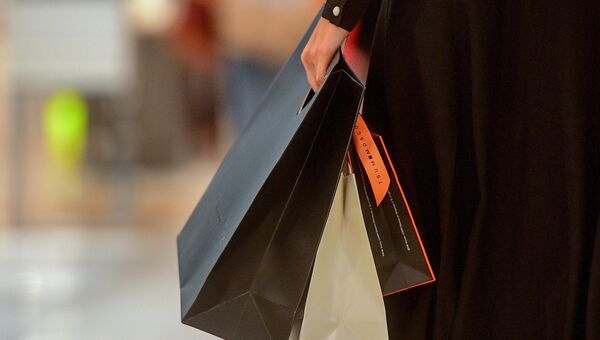 Посетительница на Vogue Fashion’s Night Out Посетительница на Vogue Fashion’s Night Out