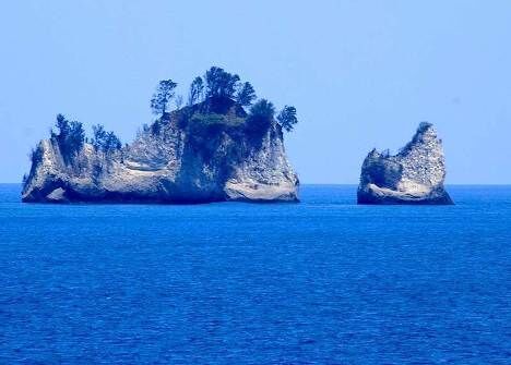 Осколки вулкана Кракатау Осколки вулкана Кракатау