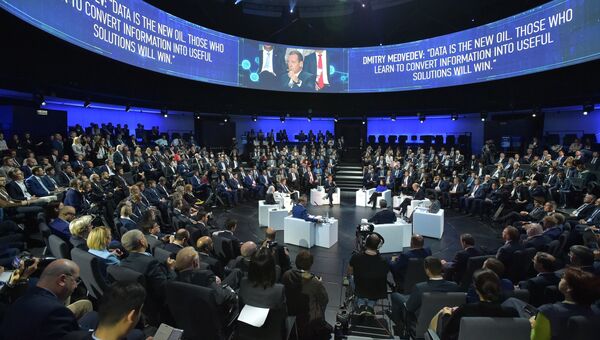 Дмитрий Медведев на пленарное заседании VI Московского международного форума «Открытые инновации». 17 октября 2017 Дмитрий Медведев на пленарное заседании VI Московского международного форума «Открытые инновации». 17 октября 2017