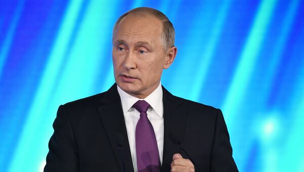 Владимир Путин принимает участие в итоговой пленарной сессии XIV ежегодного заседания Международного дискуссионного клуба Валдай. 19 октября 2017 Владимир Путин принимает участие в итоговой пленарной сессии XIV ежегодного заседания Международного дискуссионного клуба Валдай. 19 октября 2017