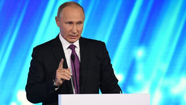 Президент РФ Владимир Путин выступает на итоговой сессии Международного дискуссионного клуба Валдай. 19 октября 2017 Президент РФ Владимир Путин выступает на итоговой сессии Международного дискуссионного клуба Валдай. 19 октября 2017