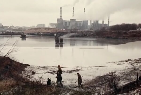 Кадр из фильма Андрея Тарковского Сталкер (1979 год) Кадр из фильма Андрея Тарковского Сталкер (1979 год)
