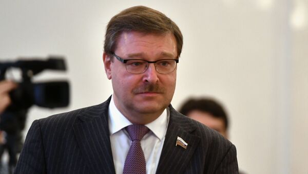 редседатель Комитета Совета Федерации по международным делам Константин Косачев перед началом заседания Совета глав субъектов РФ в Доме приемов МИД России. 27 октября 2017 редседатель Комитета Совета Федерации по международным делам Константин Косачев перед началом заседания Совета глав субъектов РФ в Доме приемов МИД России. 27 октября 2017