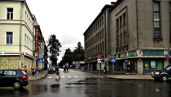 Улица в городе Даугавпилс, Латвия Улица в городе Даугавпилс, Латвия