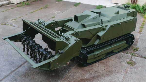Российский разведывательно-боевой робот Уран-6. Архивное фото Российский разведывательно-боевой робот Уран-6. Архивное фото