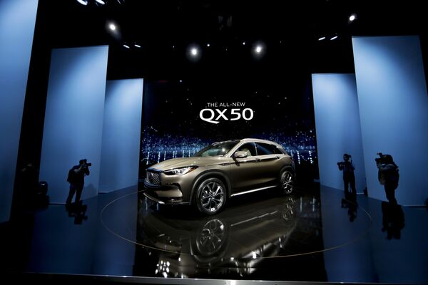 Infiniti QX50 на автосалоне в Лос-Анджелесе Infiniti QX50 на автосалоне в Лос-Анджелесе
