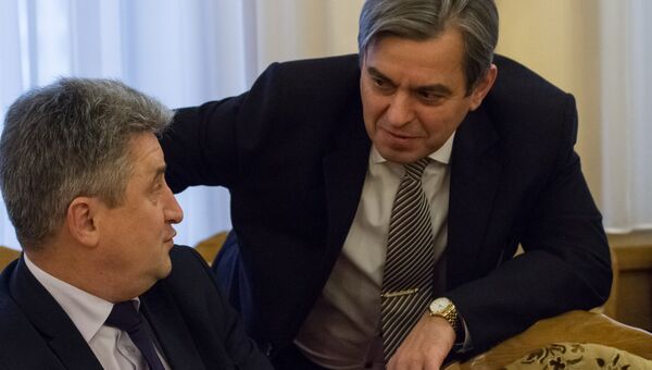 Директор Национального центра законодательства и правовых исследований Республики Беларусь Вадим Ипатов и первый заместитель Ответственного секретаря Парламентского Собрания Николай Самосейко Директор Национального центра законодательства и правовых исследований Республики Беларусь Вадим Ипатов и первый заместитель Ответственного секретаря Парламентского Собрания Николай Самосейко