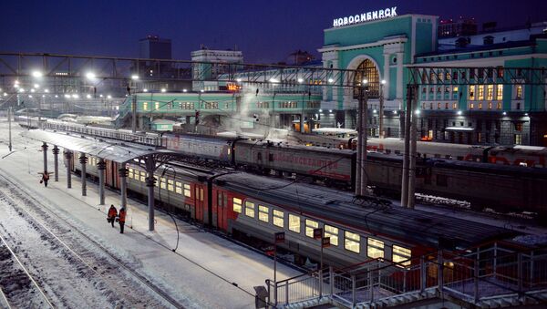 Пассажирские поезда на станции Новосибирск-Главный Западно-Сибирской железной дороги Пассажирские поезда на станции Новосибирск-Главный Западно-Сибирской железной дороги