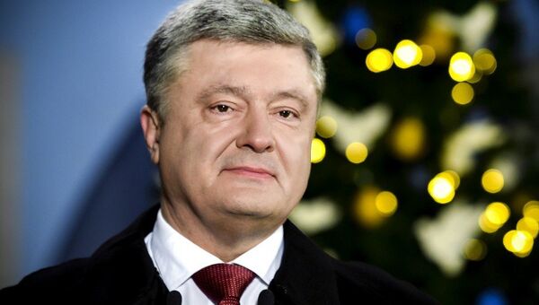 Президент Украины Петр Порошенко во время Новогоднего поздравления граждан украины. 31 декабря 2017 Президент Украины Петр Порошенко во время Новогоднего поздравления граждан украины. 31 декабря 2017