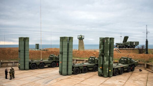 Комплекс ПВО С-400 Триумф заступил на охрану российских воздушных границ в Севастополе. 13 января 2017 Комплекс ПВО С-400 Триумф заступил на охрану российских воздушных границ в Севастополе. 13 января 2017