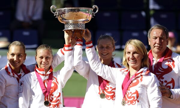 Женская сборная России по теннису выиграла Кубок Федерации-2008 Женская сборная России по теннису выиграла Кубок Федерации-2008