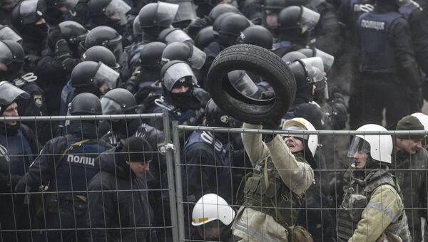 Cтолкновение между митингующими и полицией у здания Верховной рады Украины, Киев. 16 января 2018 Cтолкновение между митингующими и полицией у здания Верховной рады Украины, Киев. 16 января 2018