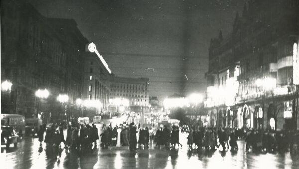 Проспект Карла Маркса (сейчас Охотный ряд) 1970-е годы Проспект Карла Маркса (сейчас Охотный ряд) 1970-е годы