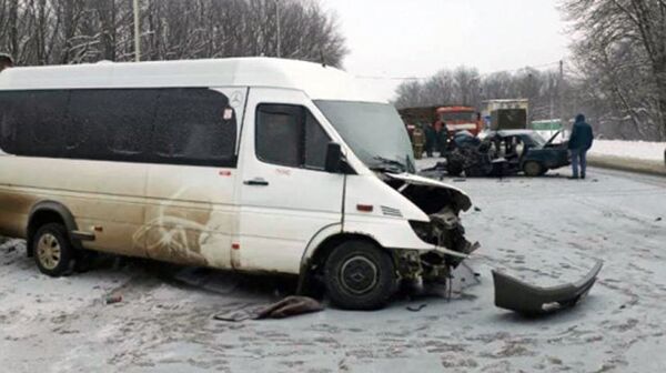 Последствия ДТП в Семилукском районе на 209 км автодороги Курск-Воронеж-Борисоглебск. 28 января 2018 Последствия ДТП в Семилукском районе на 209 км автодороги Курск-Воронеж-Борисоглебск. 28 января 2018