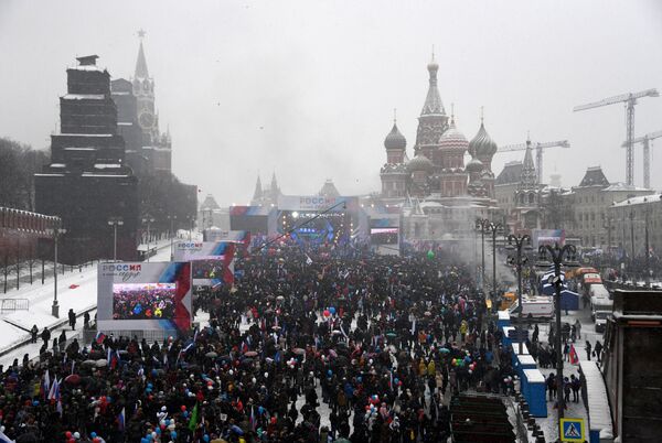 Участники митинга-концерта Россия в моем сердце! на Васильевском спуске в Москве. 3 февраля 2018 Участники митинга-концерта Россия в моем сердце! на Васильевском спуске в Москве. 3 февраля 2018