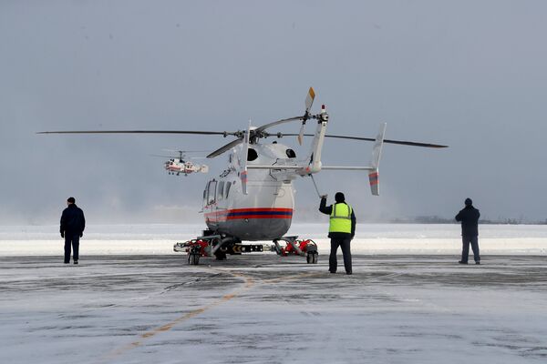 Вертолеты Ка-32А (слева) и Eurocopter EC 145 Московского авиационного центра Вертолеты Ка-32А (слева) и Eurocopter EC 145 Московского авиационного центра