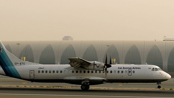 Самолет ATR-72 , принадлежащий Иранской авиакомпании Aseman Airlines. Архивное фото Самолет ATR-72 , принадлежащий Иранской авиакомпании Aseman Airlines. Архивное фото