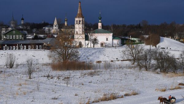 Вид на церковь в Суздале. Архивное фото Вид на церковь в Суздале. Архивное фото