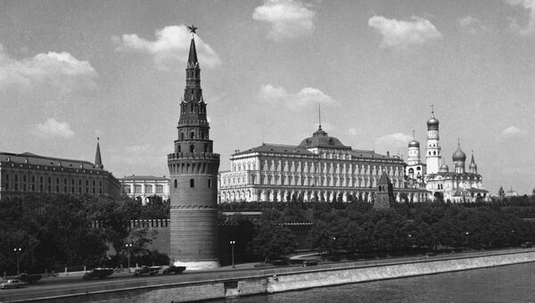 Вид на Московский Кремль с Каменного моста Вид на Московский Кремль с Каменного моста