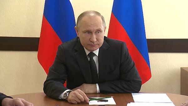 Путин на совещании в Кемерово назвал причины трагедии в ТЦ Зимняя вишня Путин на совещании в Кемерово назвал причины трагедии в ТЦ Зимняя вишня