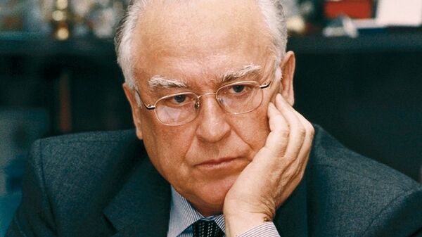 Виктор Черномырдин в 2003 году Виктор Черномырдин в 2003 году