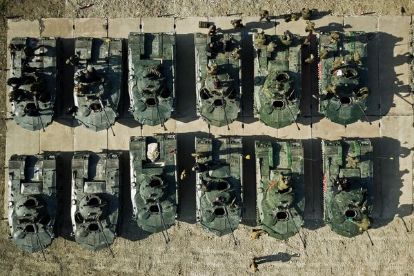 БМД 2 на армейском конкурсе Десантный взвод в Краснодарском крае БМД 2 на армейском конкурсе Десантный взвод в Краснодарском крае