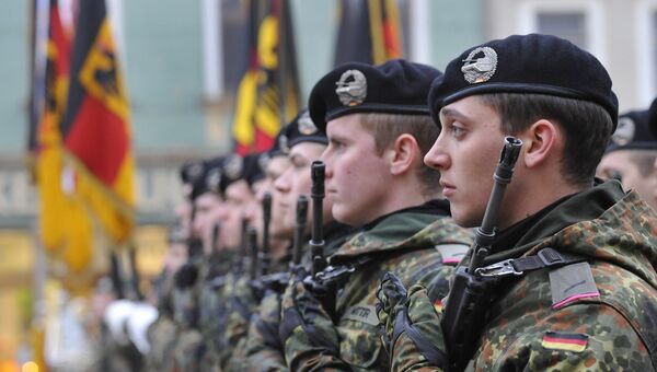 Солдаты армии Бундесвера Солдаты армии Бундесвера