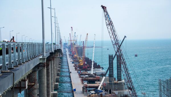 Строительство Крымского моста и автоподходов со стороны Тамани Строительство Крымского моста и автоподходов со стороны Тамани