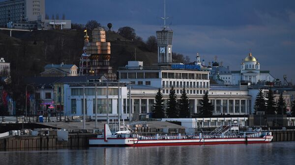 Вид на речной вокзал в Нижнем Новгороде Вид на речной вокзал в Нижнем Новгороде