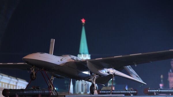 Беспилотный летательный аппарат (БЛА) Корсар на репетиции военного парада на Красной площади, посвященного 73-й годовщине Победы в Великой Отечественной войне Беспилотный летательный аппарат (БЛА) Корсар на репетиции военного парада на Красной площади, посвященного 73-й годовщине Победы в Великой Отечественной войне