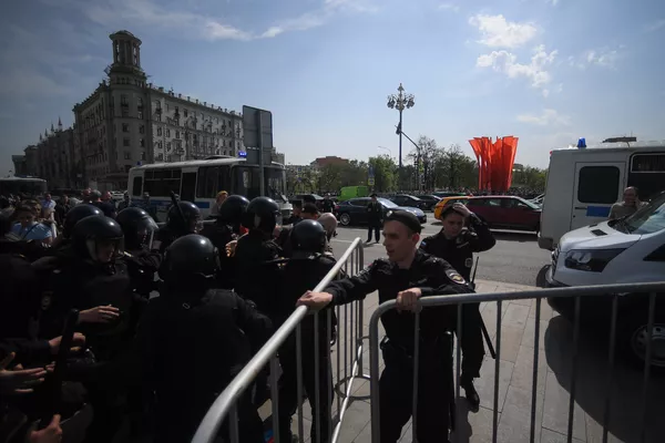 Полиция во время несанкционированной акции оппозиции на Пушкинской площади в Москве. 5 мая 2018