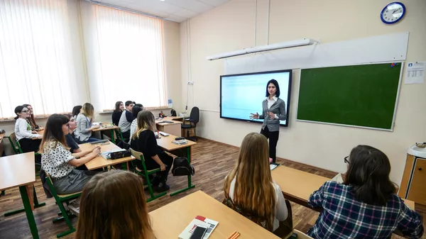 Школьникам страны расскажут о волонтёрстве на всероссийском открытом уроке