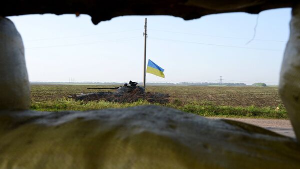 Танк украинской армии на Донбассе. архивное фото Танк украинской армии на Донбассе. архивное фото