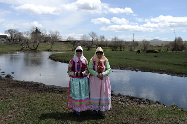 Потомки духоборцев Мария Сухорукова и Анна Смородина в селе Гореловка в Грузии Потомки духоборцев Мария Сухорукова и Анна Смородина в селе Гореловка в Грузии