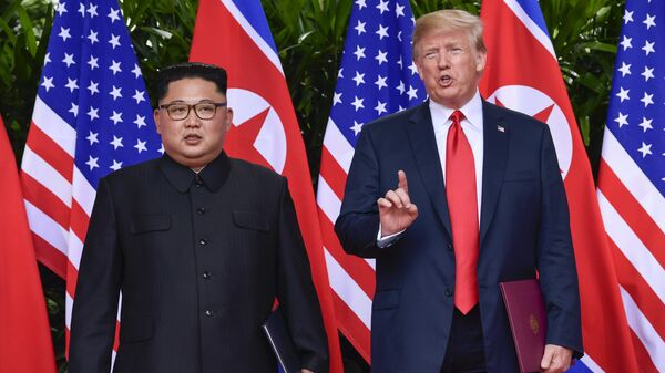 Лидер КНДР Ким Чен Ын и президент США Дональд Трамп Лидер КНДР Ким Чен Ын и президент США Дональд Трамп