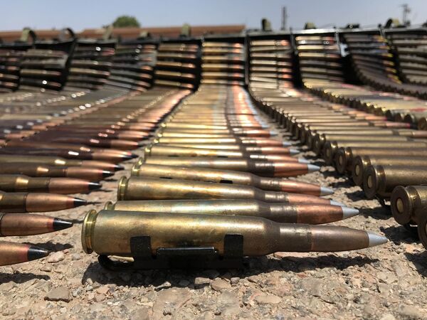 Боевики оставили в сирийской провинции Дераа тонны боеприпасов и оружия Боевики оставили в сирийской провинции Дераа тонны боеприпасов и оружия