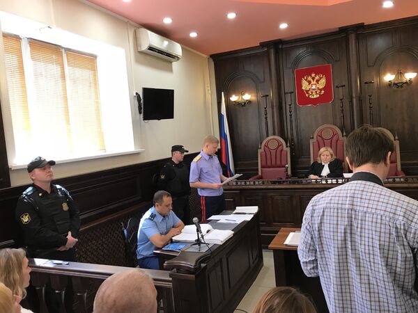 Старший следователь по особо важным делам при председателе СК РФ Габдулин Рустам Рашитович и председатель Центрального районного суда Кемерова Инна Михайленко. 10 июля 2018 Старший следователь по особо важным делам при председателе СК РФ Габдулин Рустам Рашитович и председатель Центрального районного суда Кемерова Инна Михайленко. 10 июля 2018